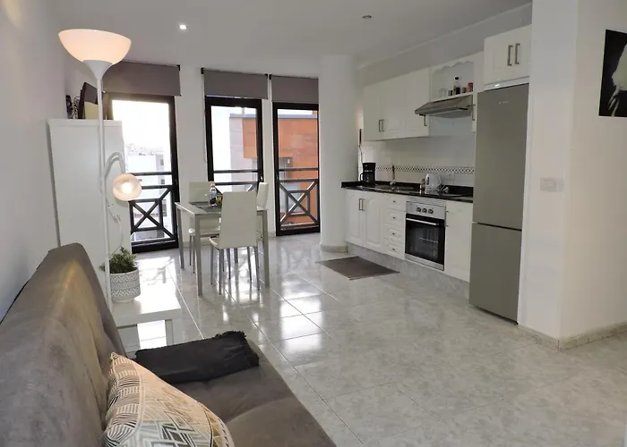 Casas Insel, Apartamentos En El Centro De Los Llanos